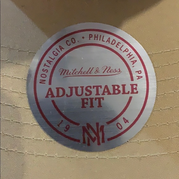 NWT Mitchell & Ness Chicago Bulls Adjustable Hat - Picture 7 of 8